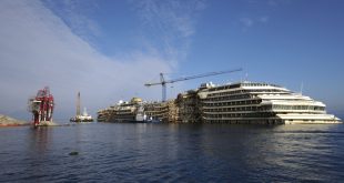 Concordia La Car Accident Lawyer Dans Captain Schettino Weeps On Passing Costa Concordia Wreck