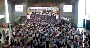 Cheap Vpn In Rush In Dans tokyo Train Station at Rush Hour is Just Endless Humans and It S