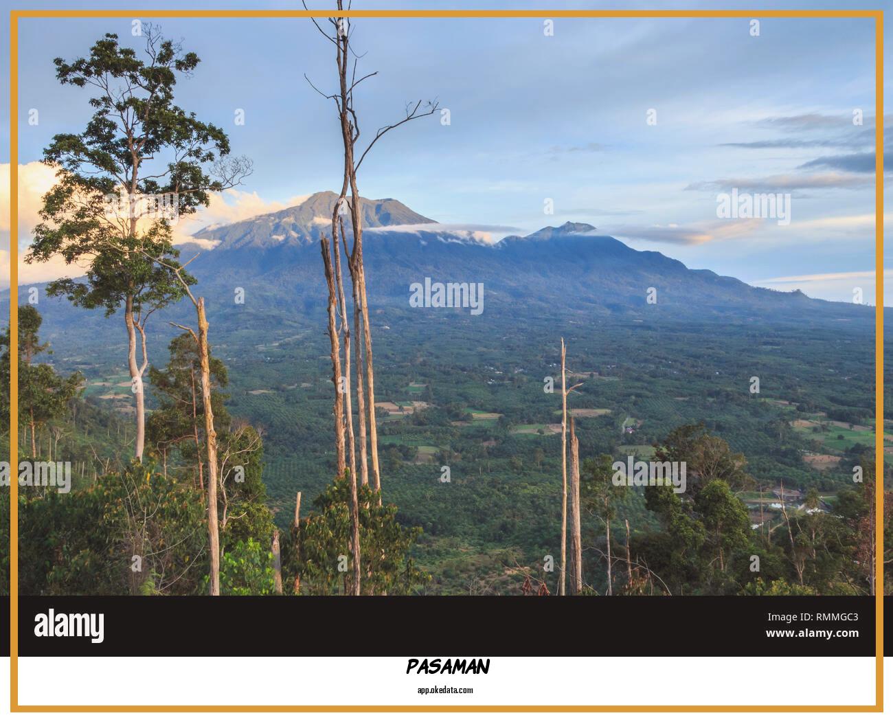 Lowongan Kerja Di Lokasi Pasaman 2022. Sumber : Https://www.alamy.com/mount-talamau-and-mount-pasaman-west-pasaman-west-sumatra-indonesia-image236479827.html