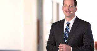 Personil Injury Lawyer In Pondera Mt Dans Dustin Daniels - attorney - Grand Rapids - Business / Corporate