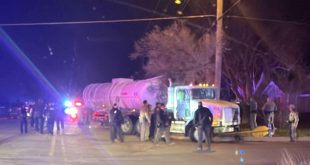 Car Accident Lawyer In La Salle Tx Dans 18-wheeler with More Than 60 Migrants Inside Tanker Trailer Led ...