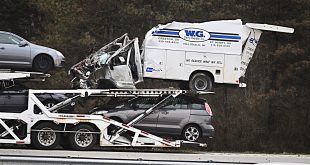 Hillsdale Mi Car Accident Lawyer Dans Photos: Car-hauler Strikes Us 35 Bridge, Rips top Off Work Truck ...