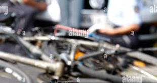 Runnels Tx Car Accident Lawyer Dans Bicycle Accident Hires Stock Photography and Images Alamy