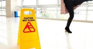 Lawyer to Sue Car Company Dans How to Prevent Slip & Fall Injuries